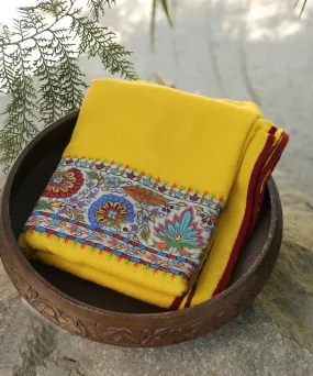 Handwoven Yellow Pure Pashmina Kalamkari Stole With Hand Appliqued Border And Soznikari