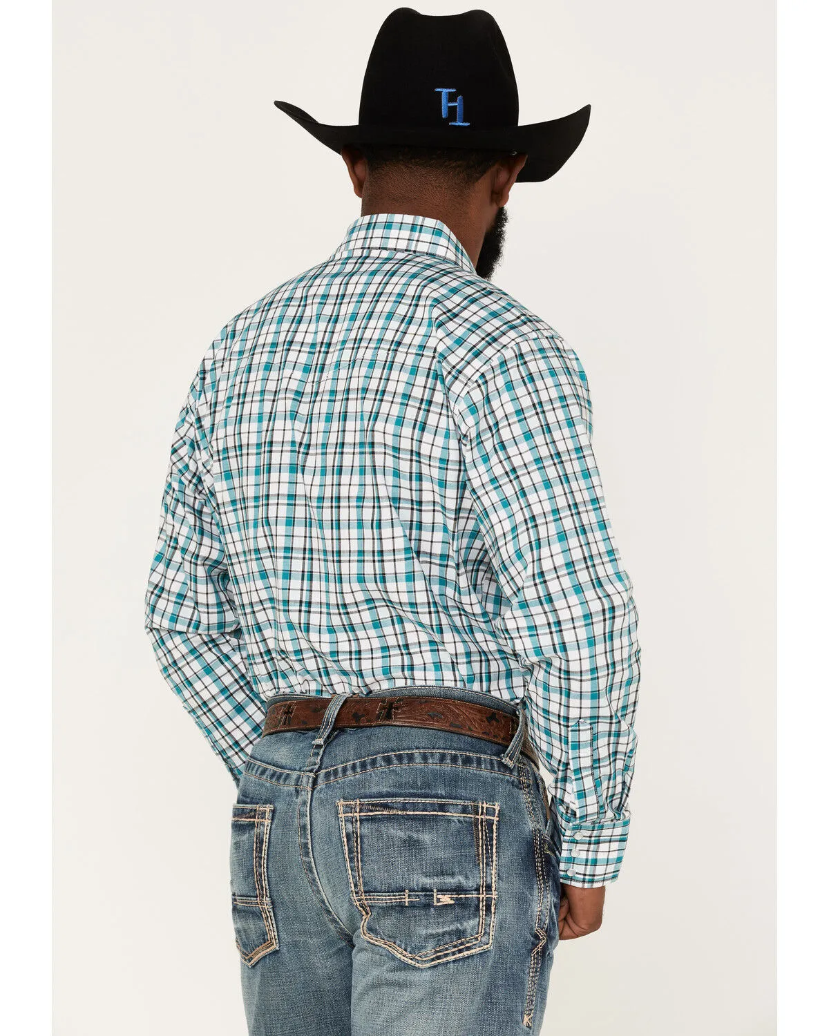 Product Name:  Wrangler Men's Plaid Print Long Sleeve Snap Western Shirt