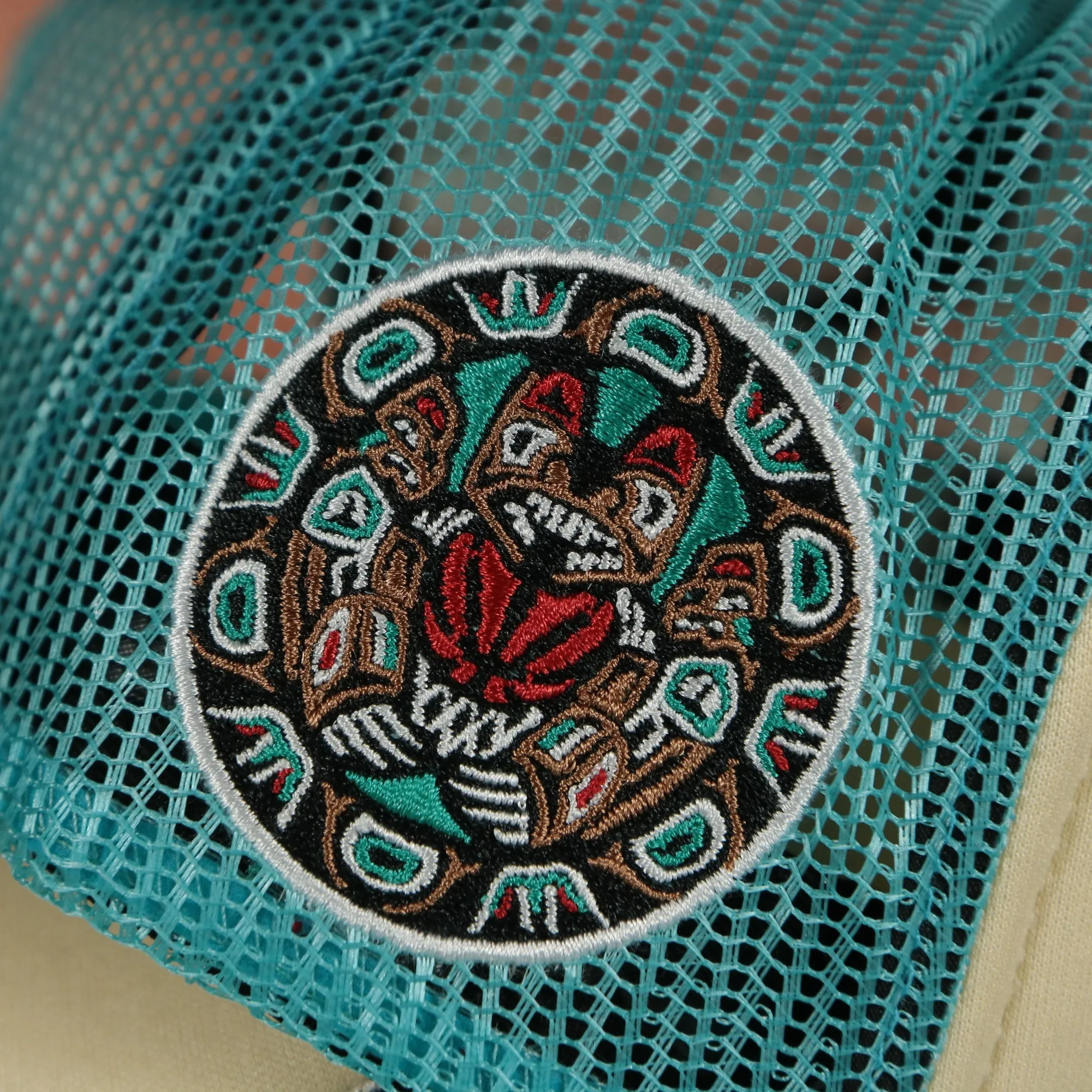 Vancouver Grizzlies Vintage 1995 Grizzlies side patch red Bottom 2-Tone Foam Trucker Hat | Turquoise/Off-White Mitchell and Ness